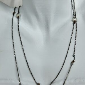 İnci Serpmeli Bakır Top Detaylı Gümüş Kolye